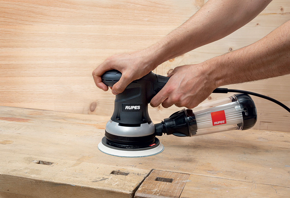 ER303TEBOX_ER305TEBOX_Random-orbital-sander_application_2 ER303TE ER305TE - Random orbital sander application photo 2