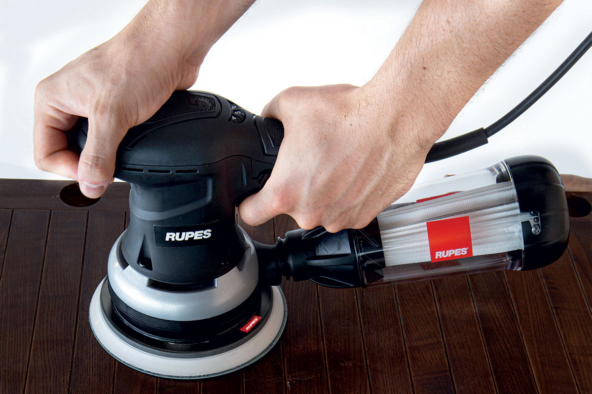 ER303TEBOX_ER305TEBOX_Random-orbital-sander_application_4 ER303TE ER305TE - Random orbital sander application photo 4