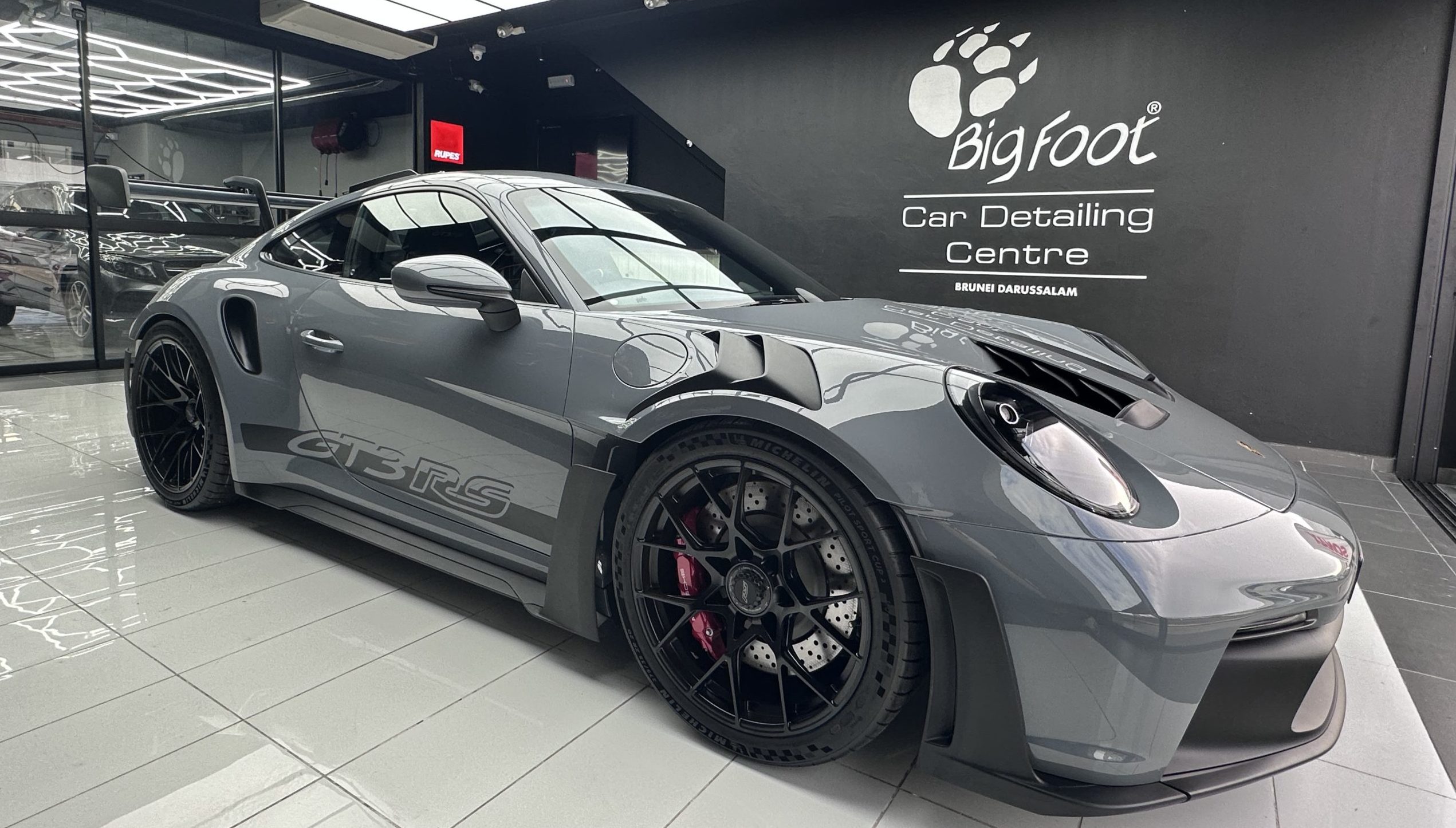 BigFoot Car Detailing Centre Brunei - 4