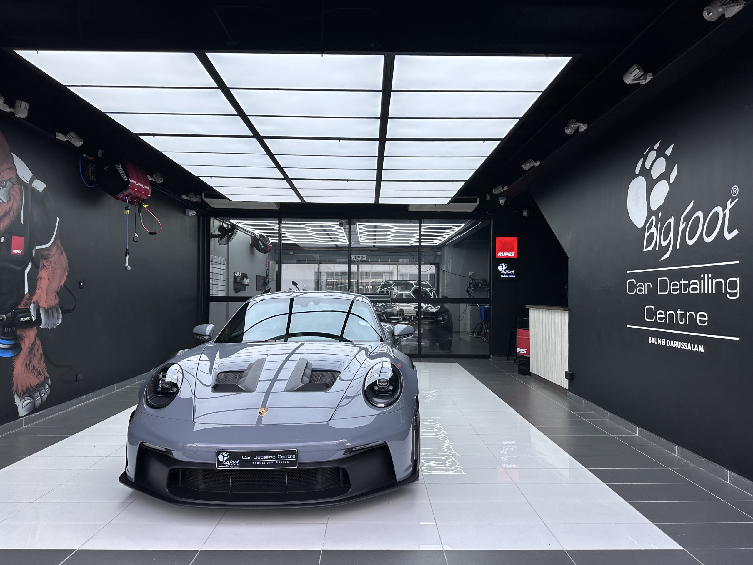 BigFoot Car Detailing Centre Brunei - 2